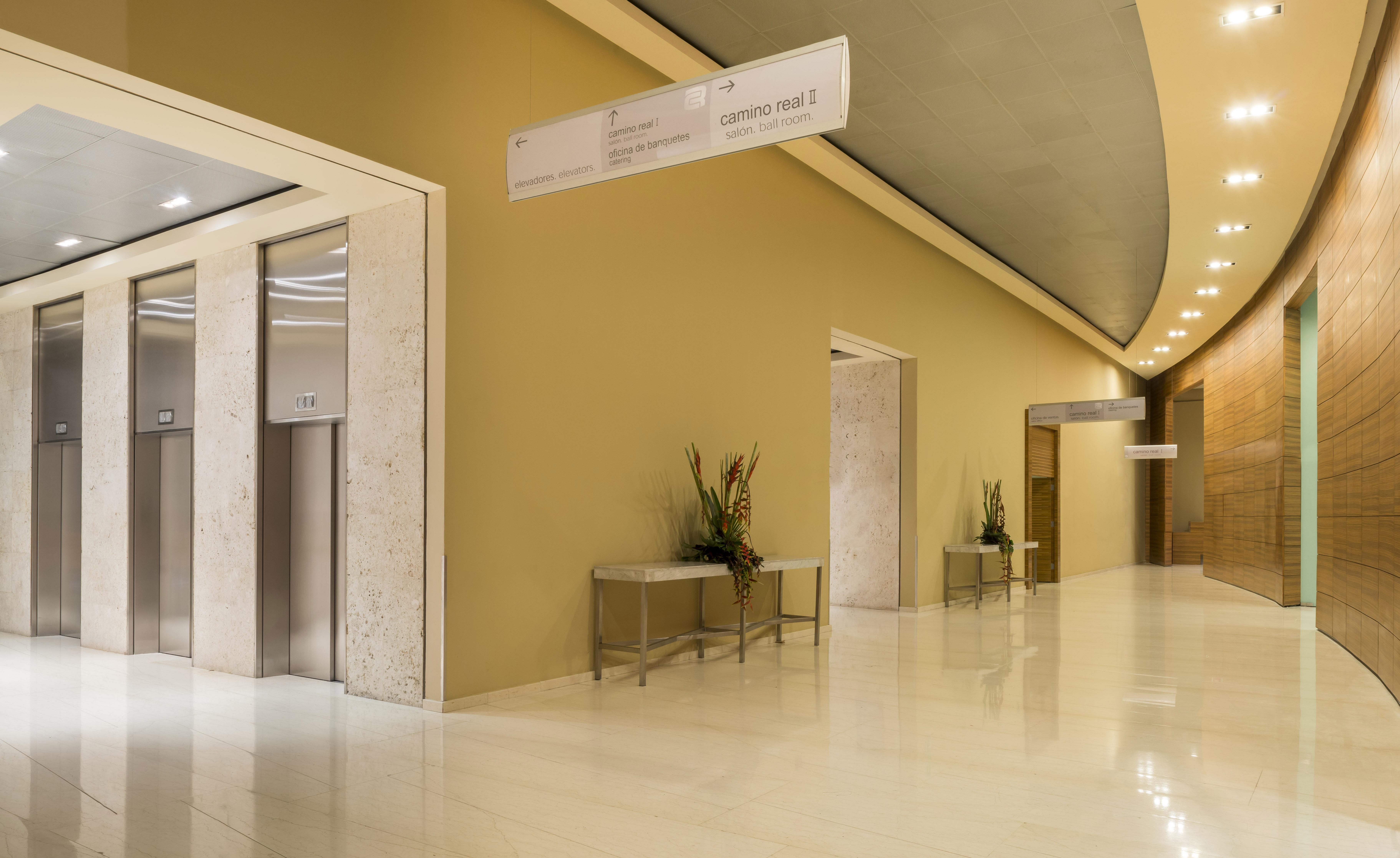 ホテル カミノ リアル サンタフェ メキシコシティ エクステリア 写真 Interior of the hotel