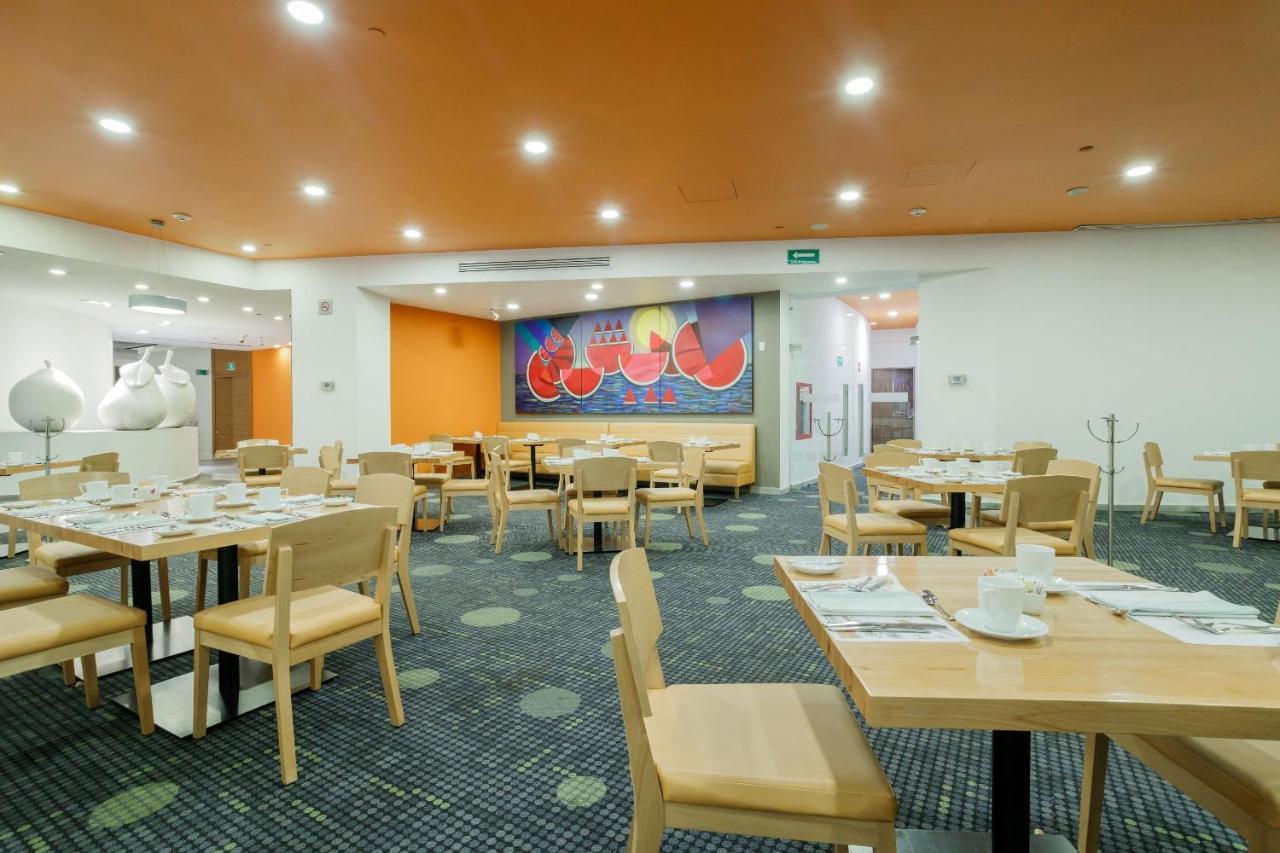 ホテル カミノ リアル サンタフェ メキシコシティ エクステリア 写真 The dining room at the hospital